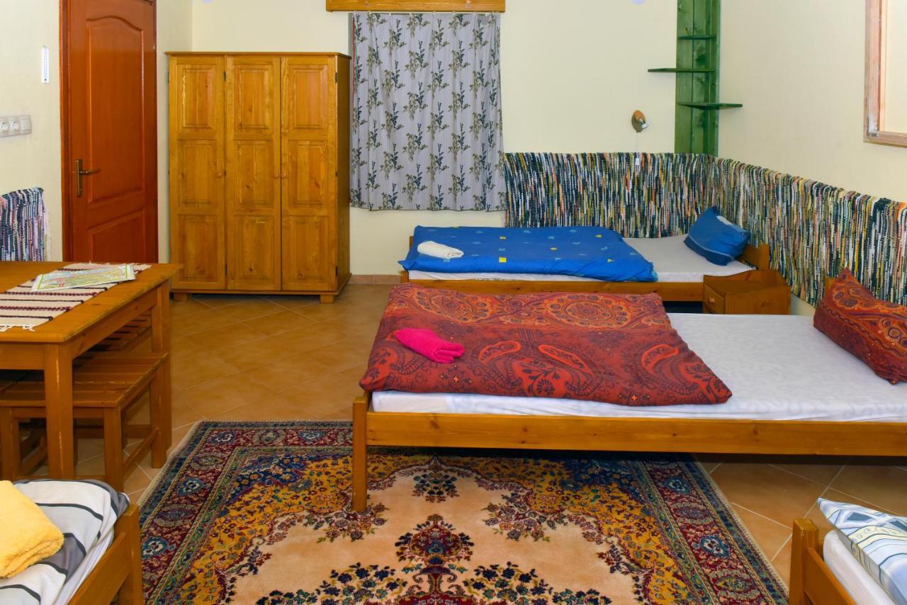 Nyakigláb Villa Szegi Esterno foto