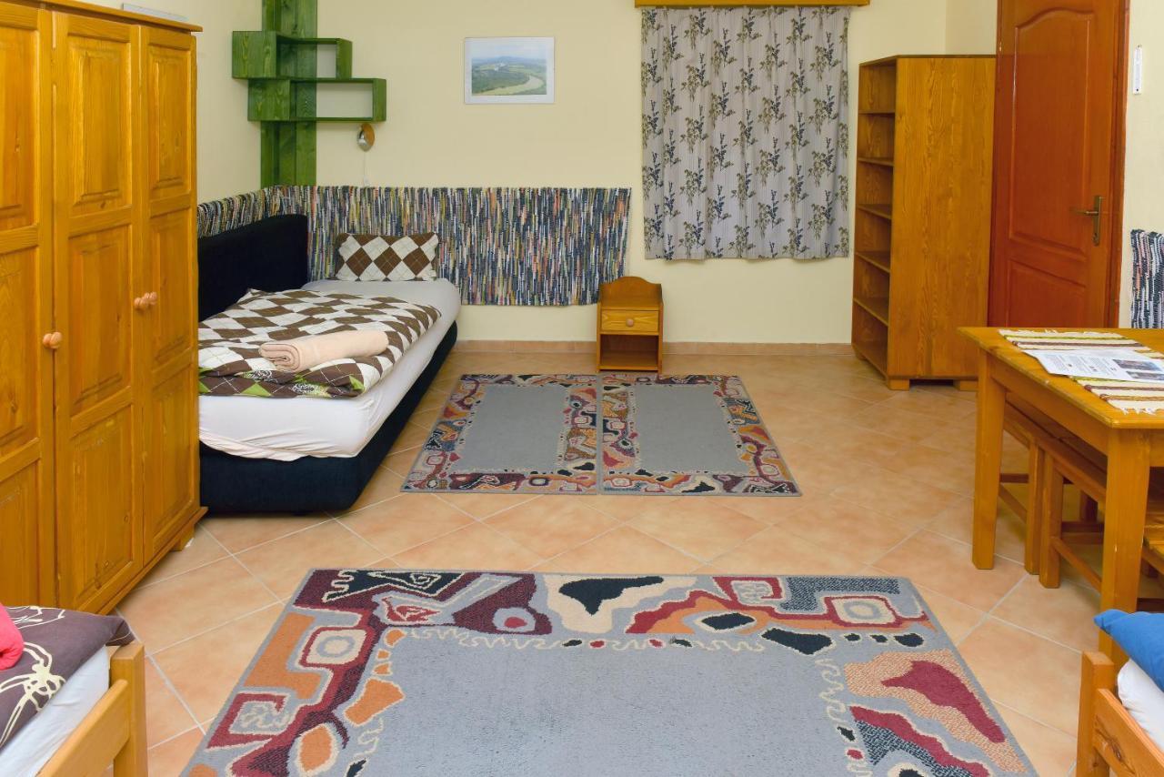 Nyakigláb Villa Szegi Esterno foto