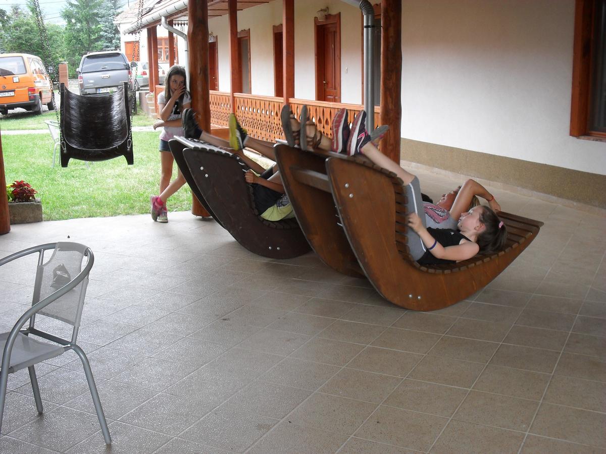 Nyakigláb Villa Szegi Esterno foto
