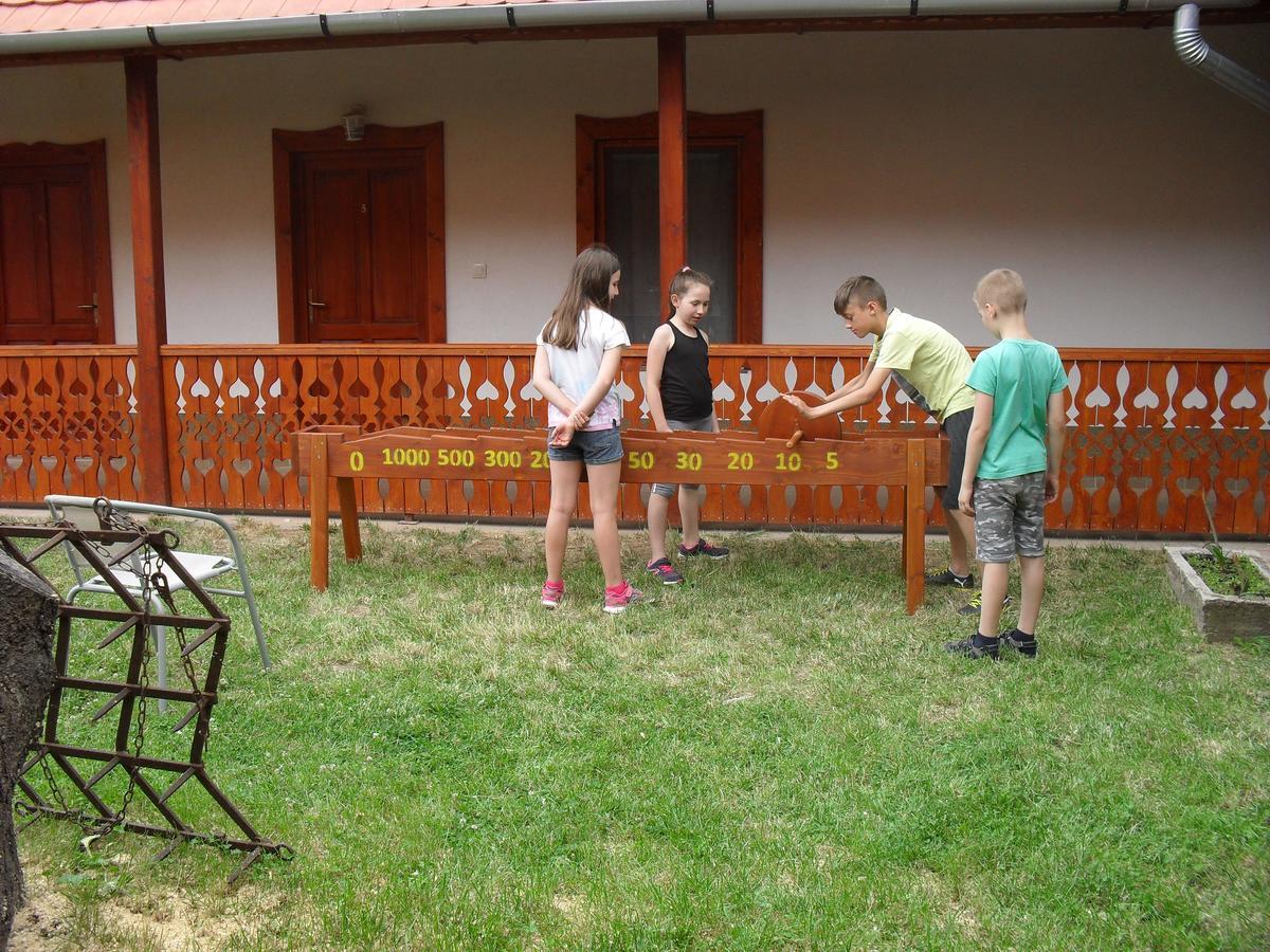 Nyakigláb Villa Szegi Esterno foto